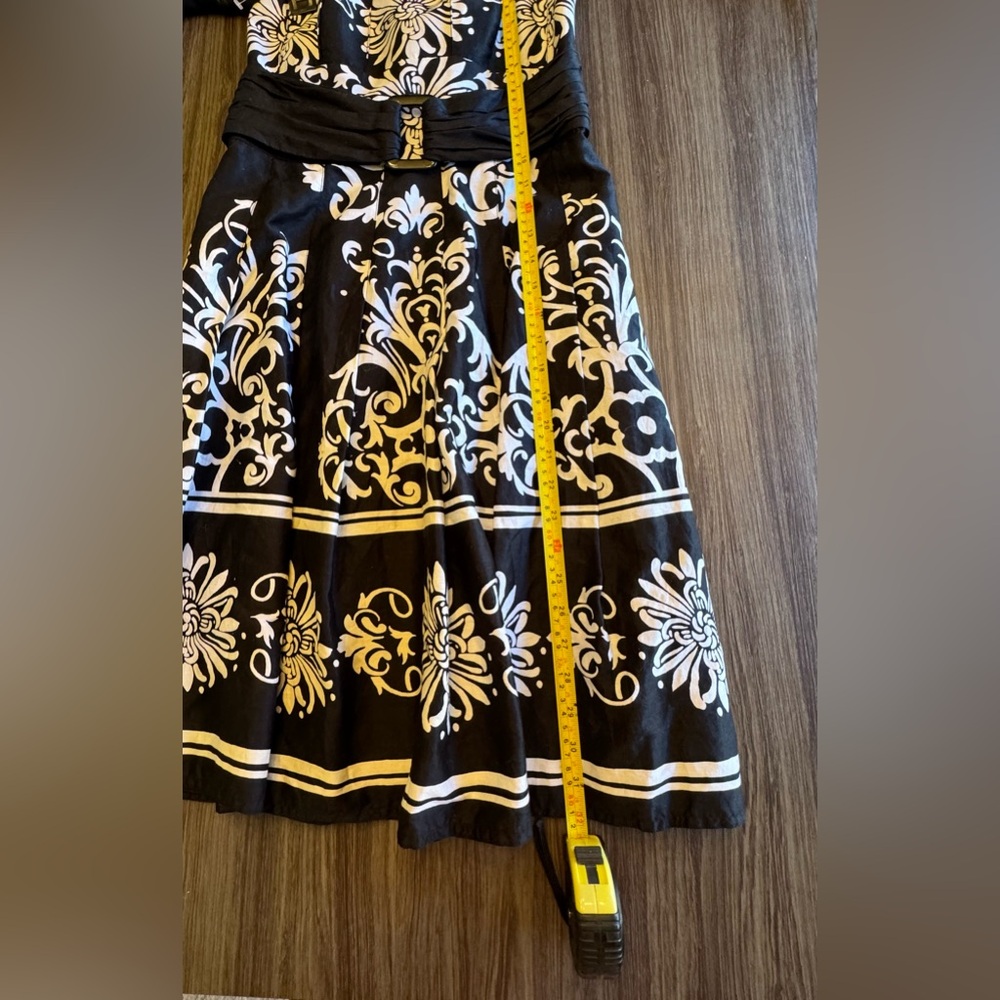 White House/Black Market dress - Picture 7 of 9